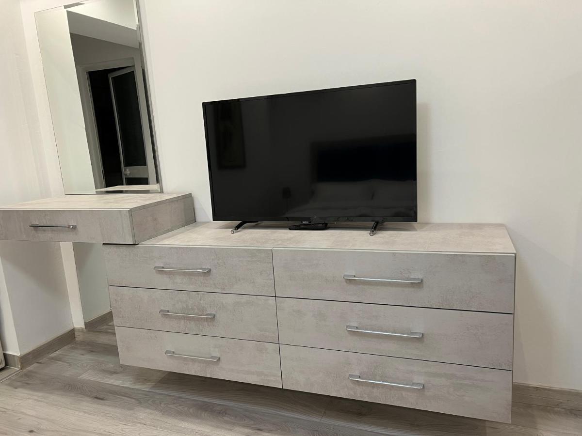 Apartment Tirana On Myslym Shyri Ngoại thất bức ảnh